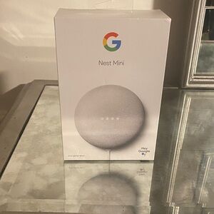 Google Nest Mini 2nd Gen in Gray